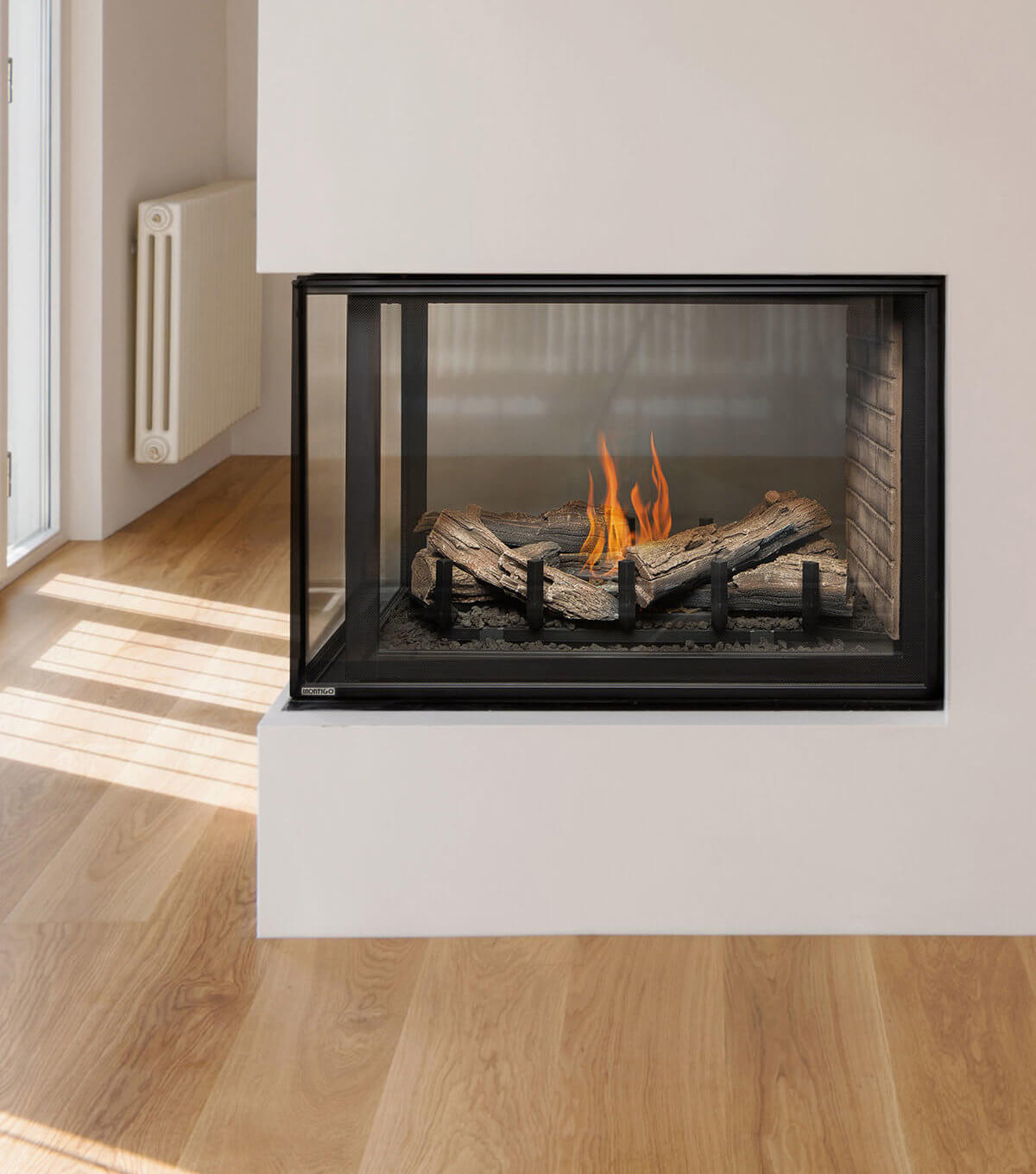 Montigo Divine Pier 3 sided Built-In Gas Fireplace with Logset – Smokey ...