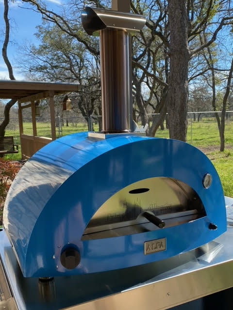 Notice the detail on the door - the Alfa holds 2 Pizzas at one time easily while also maintaining the perfect floor temp to cook your handmade pizzas with the family