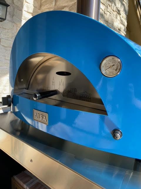 Here you can see the Detail on the Door of your Limited Edition 2 Pizze Hybrid Gas / Wood Pizza Oven.  This Hybrid Pizza Oven By Alfa is one of the easiest to operate and IS THE BEST QUALITY PIZZA OVEN YOU CAN BUY