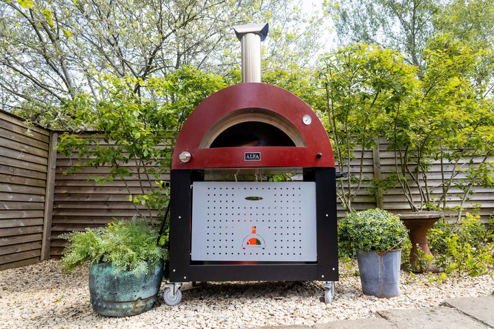 This is the Alfa 3 pizze with Base Stand - assembled and used by one of our customers- the 3 pizze has been perfect for her outdoor kitchen / Garden space. This Hybrid Pizza Oven is perfect for the backyard patio and entertaining area