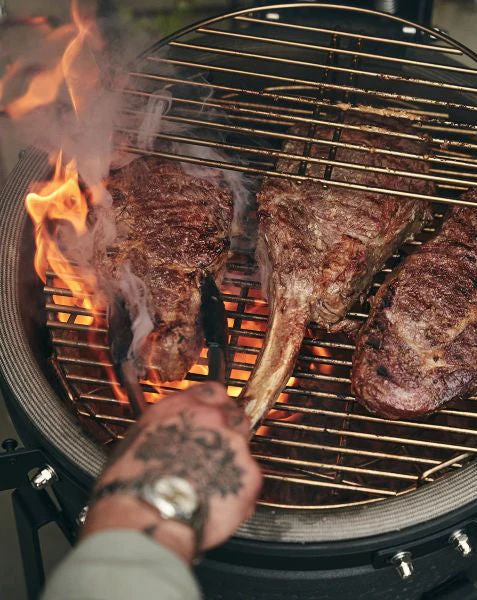 BBQ outdoor cooking with BSTRD Urban compact kamado grill, 30.37" tall Outdoor cooking grill