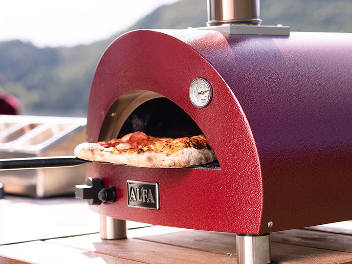 Alfa Portable Pizza Oven in Action- Two layers of Bricks 5 times the insulation that the Ooni Pizza oven has