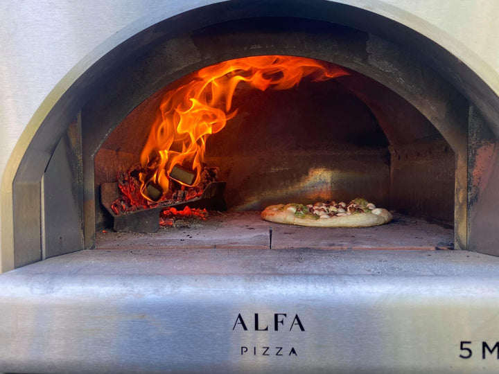 See how the Flow of this Pizza Oven allows the Pizza to evenly cook in just a couple minutes