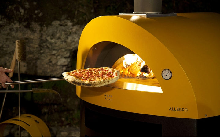 Wood Fired Pizza Oven hand tossed dough and peperoni 